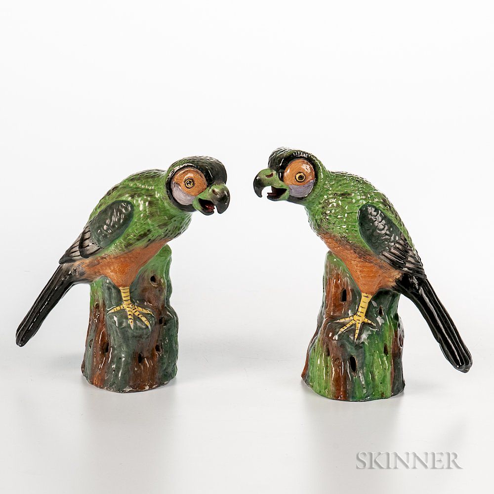 Appraisal: Pair of Famille Verte Parrots Pair of Famille Verte Parrots