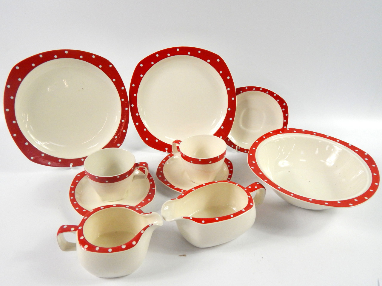 Appraisal: A Midwinter pottery part dinner and tea service decorated in