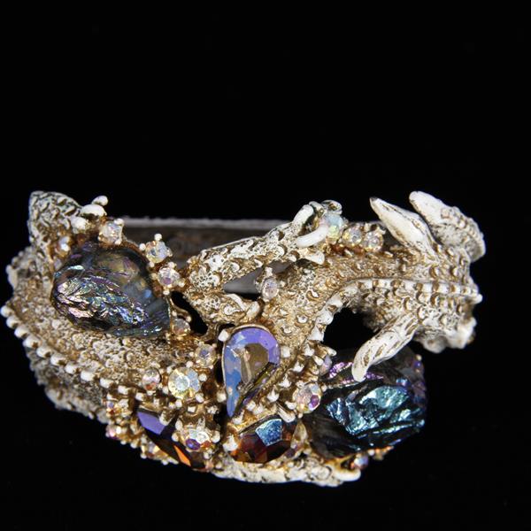 Appraisal: Har pc dimensional Dragon white enameled clamper bracelet with aurora