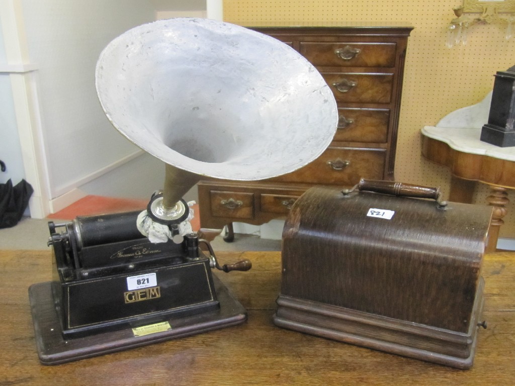 Appraisal: Oak cased Thomas Coison style phonograph with accessories