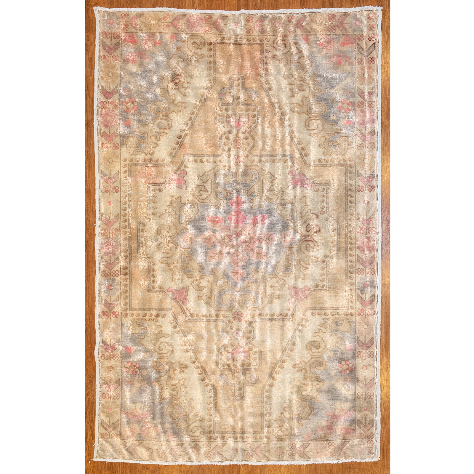 Appraisal: SEMI-ANTIQUE OUSHAK RUG TURKEY X Second quarter- th century hand-knotted