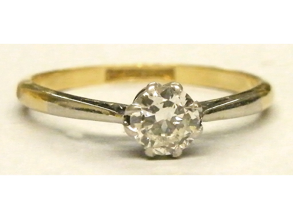 Appraisal: ct and platinum solitaire diamond ring ct approx size N