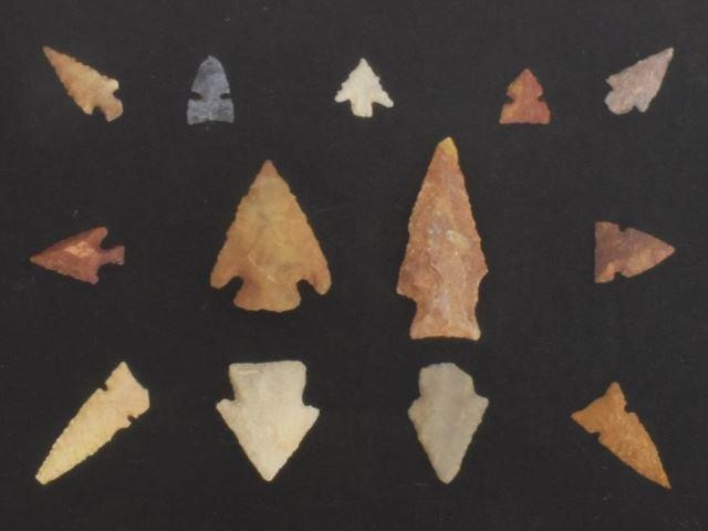 Appraisal: lot of Native American arrowheads of various size and stone