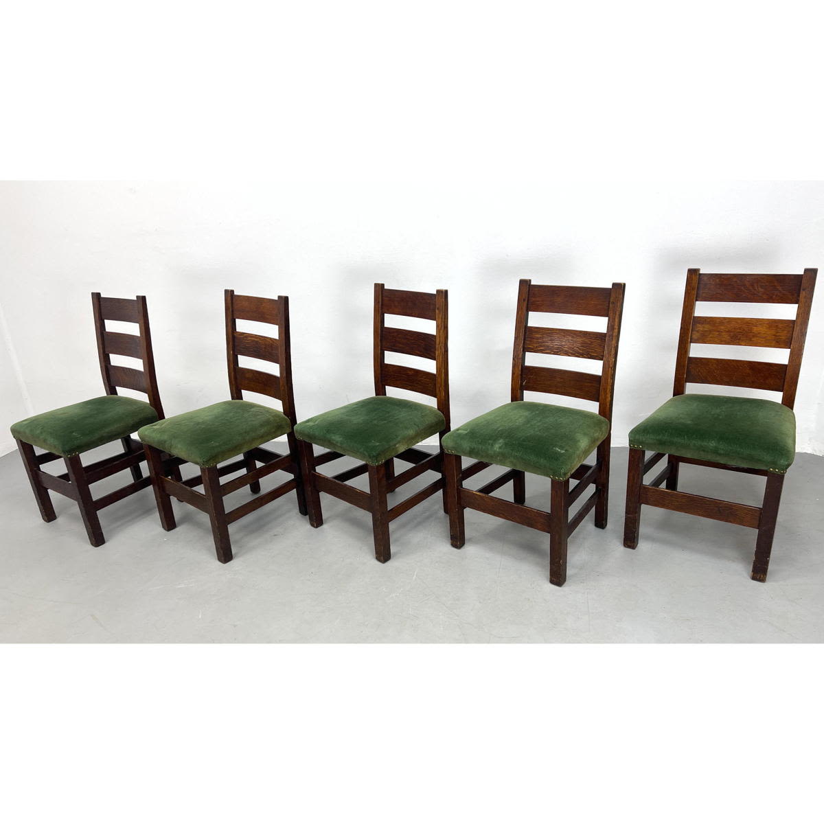 Appraisal: Set STICKLEY Ladder Back Dining Chairs Peg construction Unmarked Dimensions