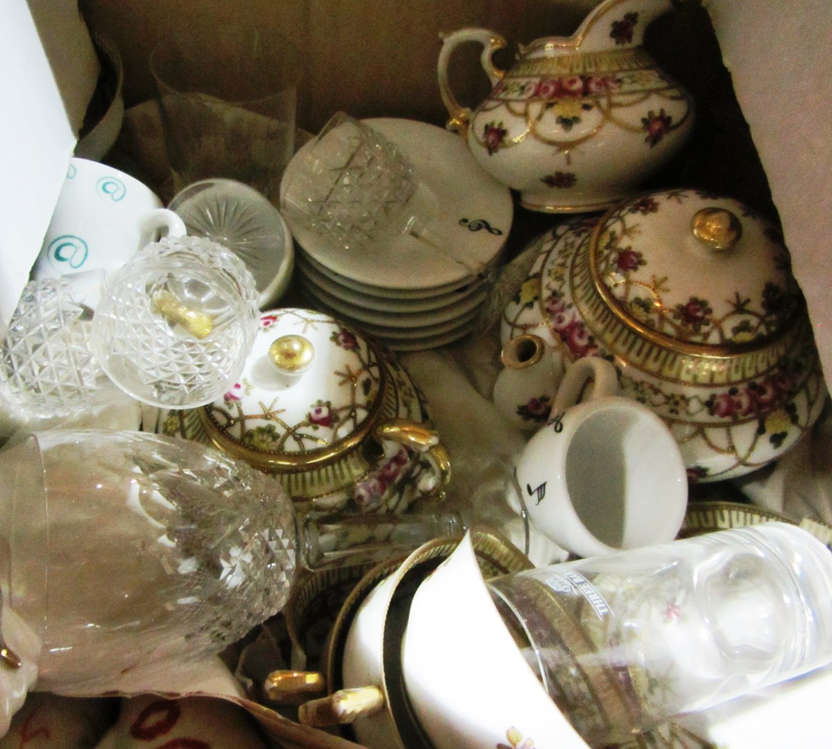 Appraisal: A quantity of ceramics and glass including a tea set