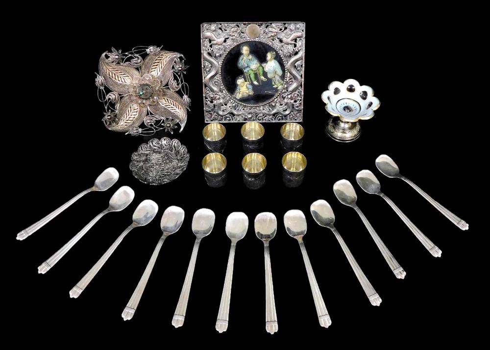 Appraisal: SILVER ' ' ' ' and tested silver twenty-two pieces