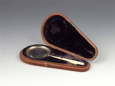 Appraisal: A late th century magnifying glass with a bone handle