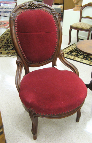 Appraisal: FIVE VICTORIAN STYLE CHAIRS American early th century the group