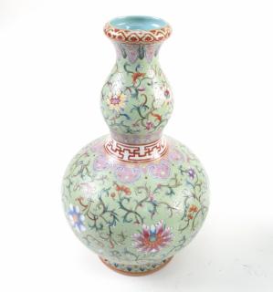 Appraisal: Chinese Porcelain Double Gourd Vase Chinese porcelain double gourd form