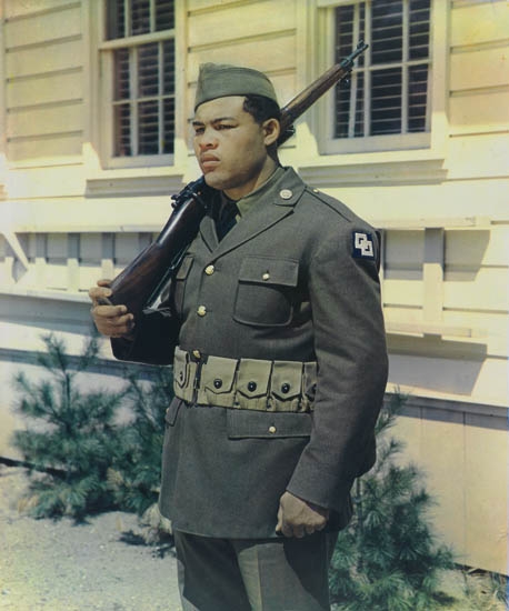 Appraisal: WARNECKE HARRY - Joe Louis in uniform Color carbro print