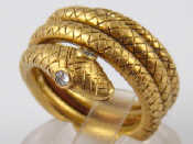 Appraisal: A fine vintage antique carat gold articulated snake ring with