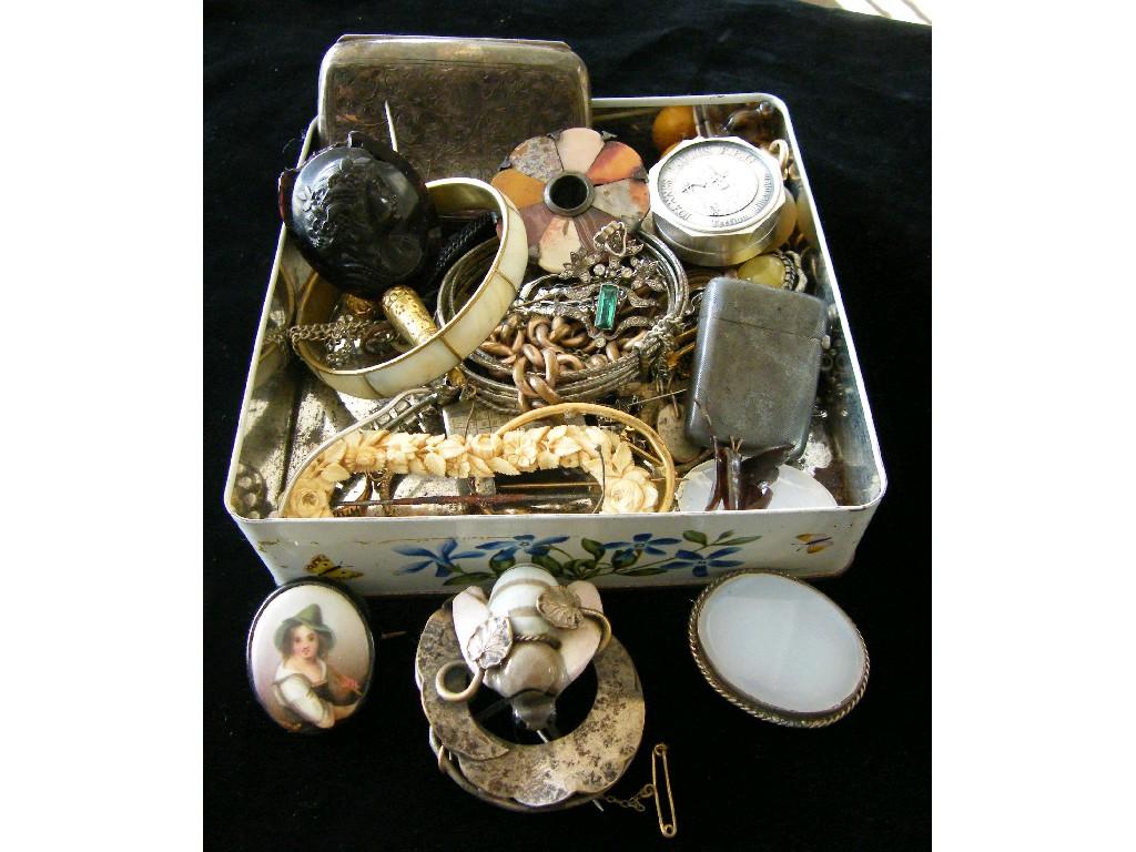 Appraisal: Collection of assorted costume jewellery including a silver vesta case