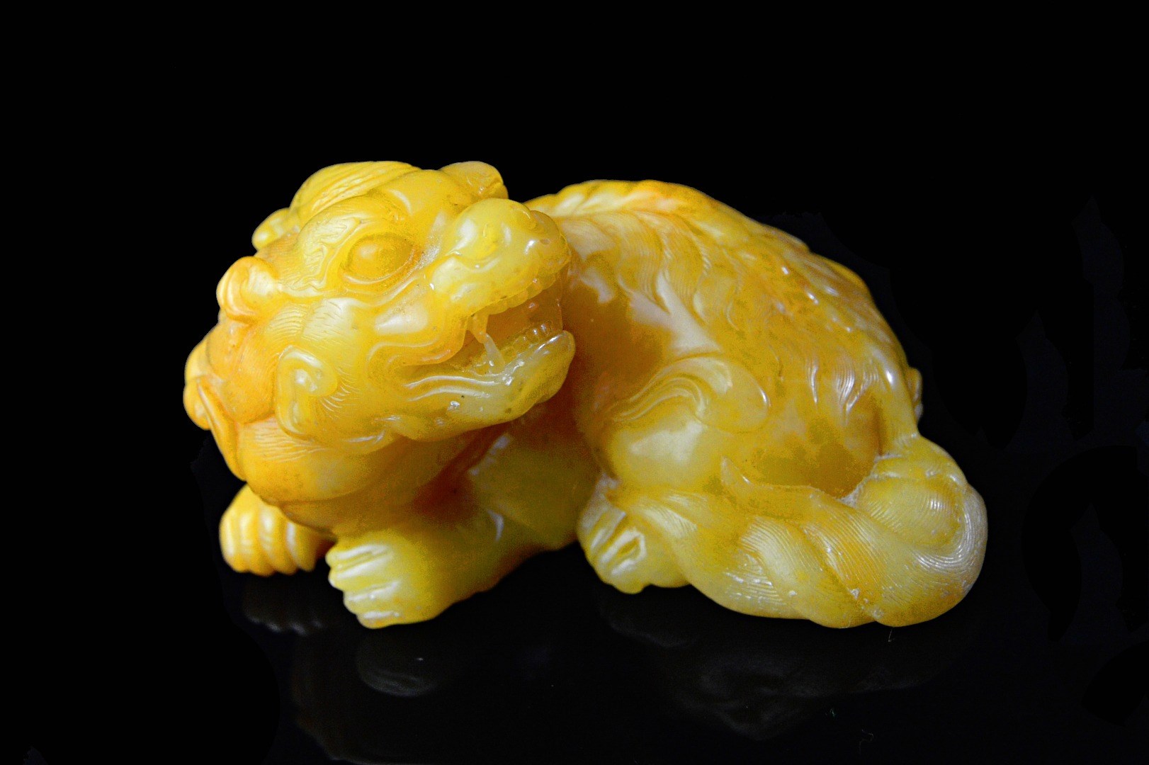 Appraisal: A good Chinese soapstone carving of a mythical beast possibly