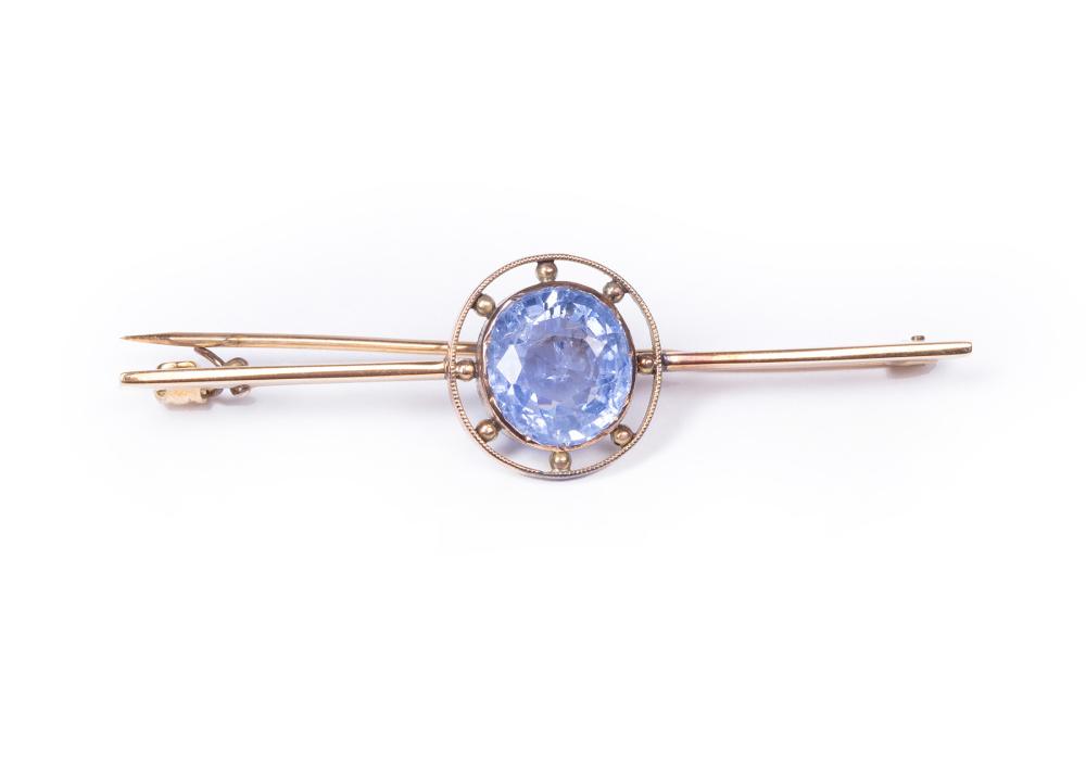 Appraisal: KT YELLOW GOLD AND SAPPHIRE PIN kt Yellow Gold and