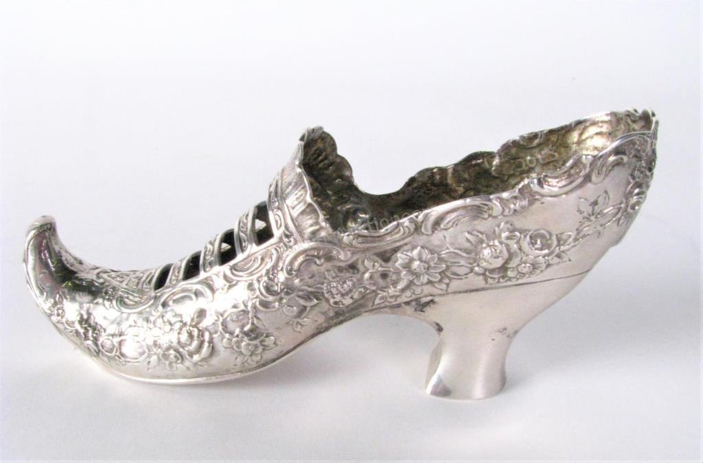 Appraisal: Antique Sterling Silver Shoe Pin Cushion Victorian style shoe with