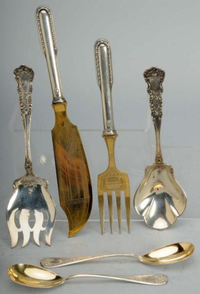 Appraisal: Lot of Silver Serving Pieces Description Includes one fork and