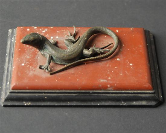 Appraisal: A Diminutive Bronze Lizard well detailed mounted on a slate