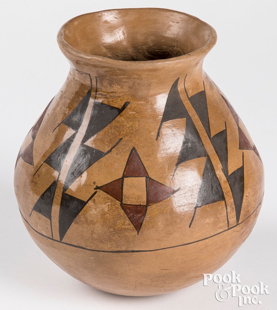 Appraisal: Casa Grande Indian polychrome pottery vase Casa Grande Native American