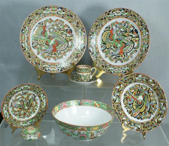 Appraisal: Assorted lot of Chinese porcelains to include a small Famille