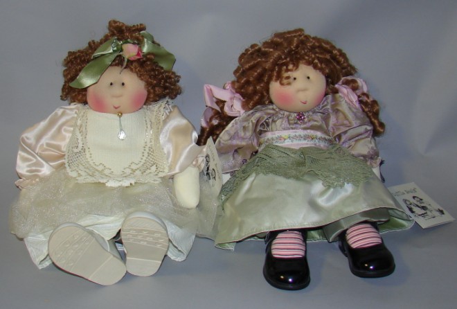 Appraisal: Pair of Little Souls dolls created by Gretchen Wilson Lexi