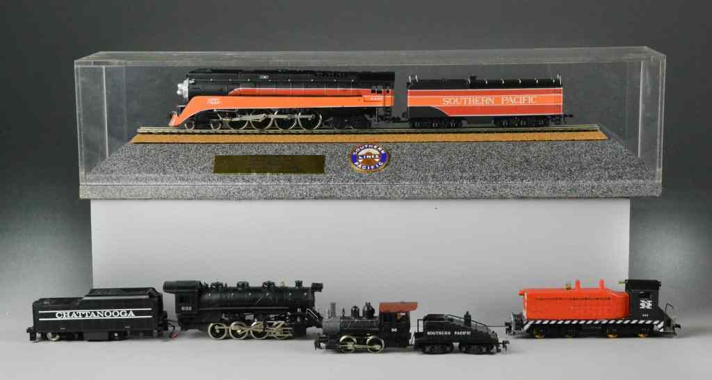 Appraisal: HO Toy TrainsTo include Southern Pacific locomotive in plastic display