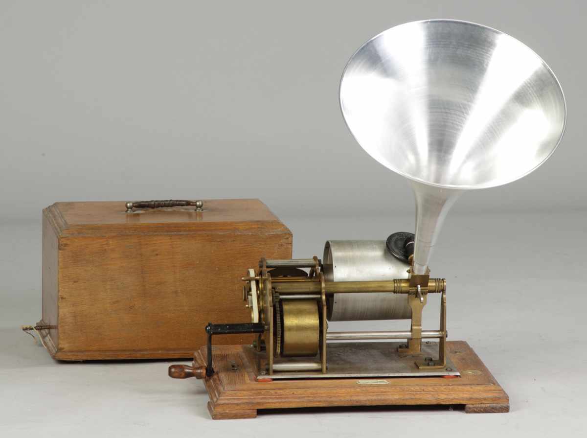 Appraisal: Ideal Phonograph Unusual dealer tag ''Maison de la Bonne Presse