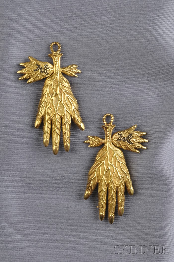 Appraisal: Pair of Artist-designed kt Gold Leaf Vein Hand Clip Brooches