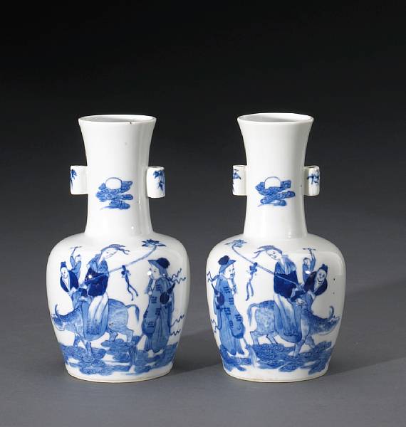 Appraisal: A pair of blue and white porcelain vases Kangxi Marks