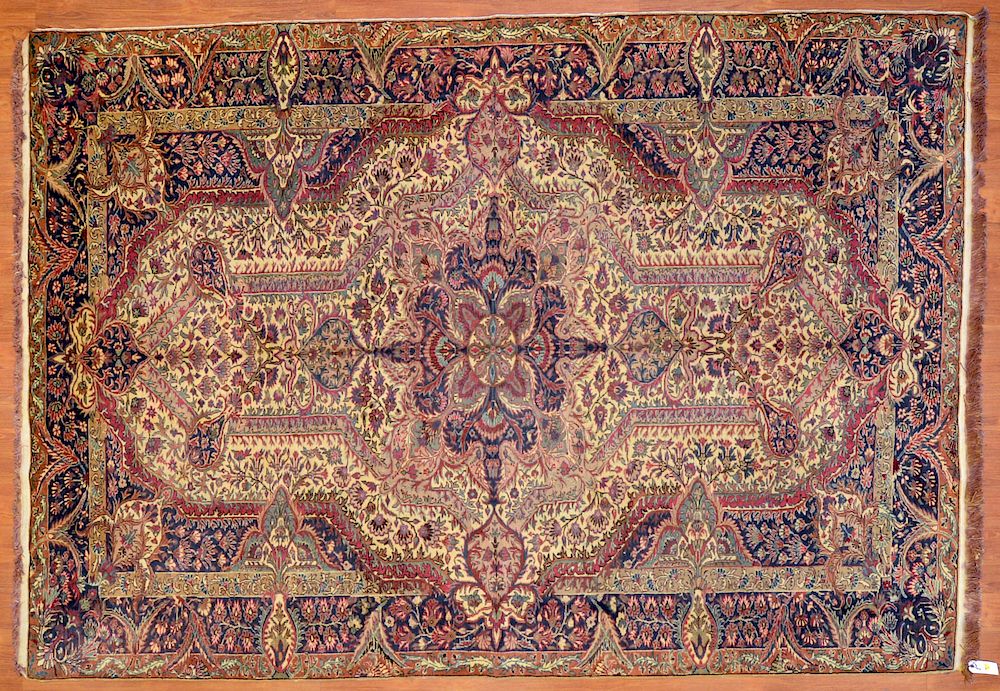 Appraisal: Turkish Kayseri Rug x hand knotted Condition Appears unused Absence