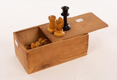 Appraisal: A set of Staunton type chess men the Kings cm