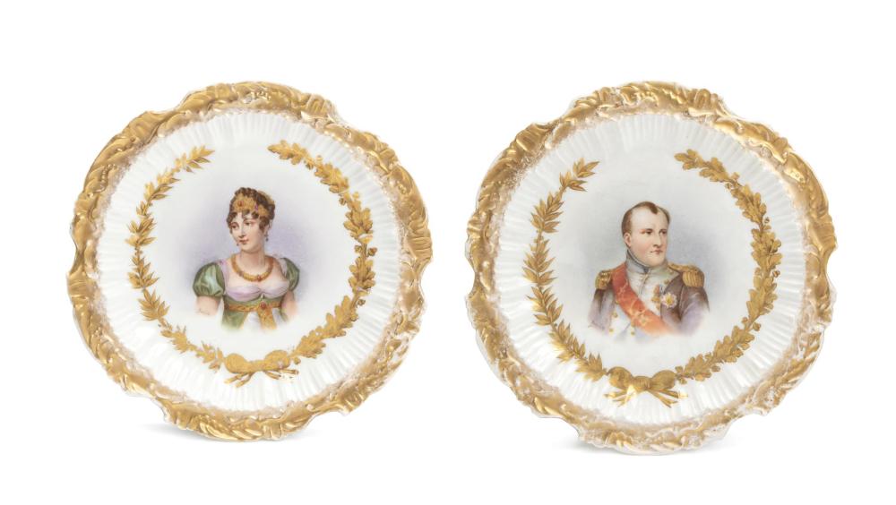 Appraisal: A pair of S vres-style portrait plates Fourth-quarter th Century