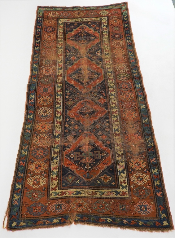 Appraisal: PERSIAN SAROUK GEOMETRIC FLOWER CARPET RUG RUNNER Middle East th