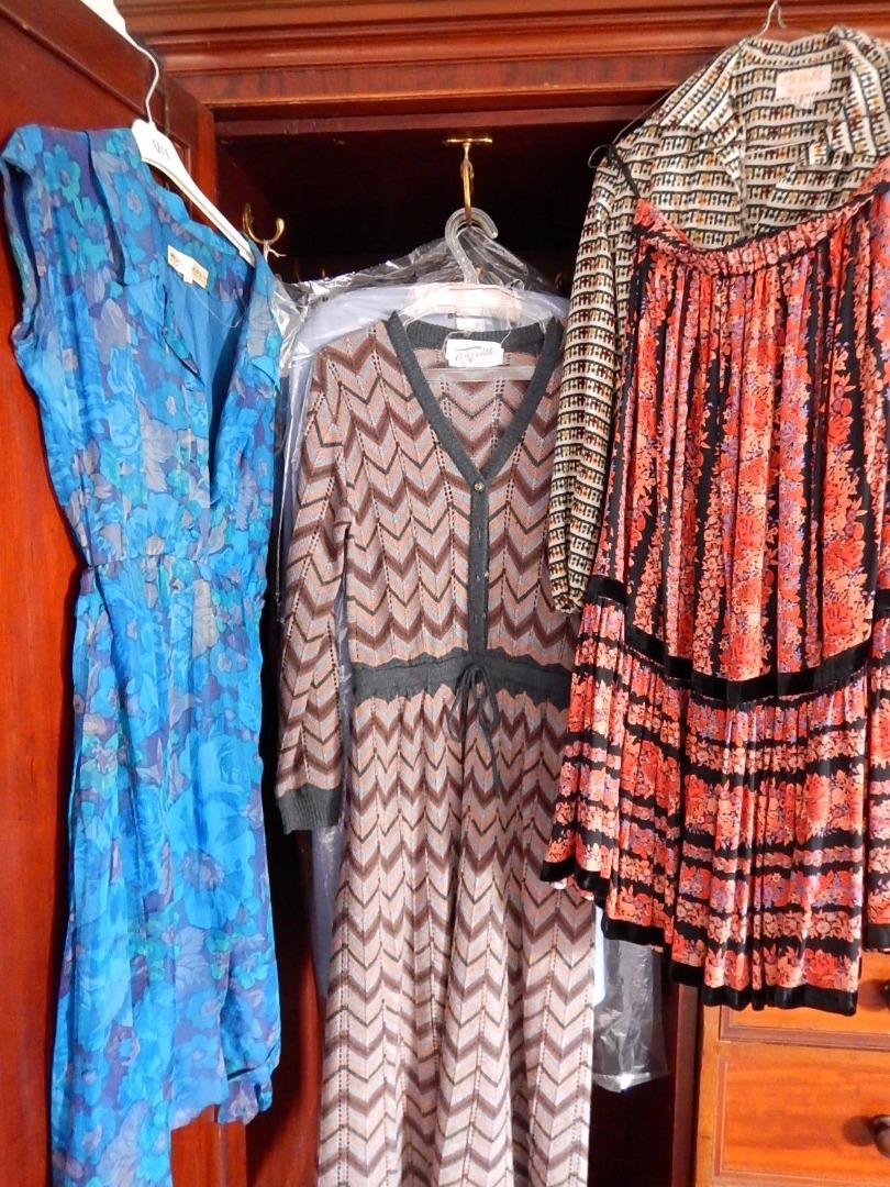 Appraisal: A collection of vintage and other ladies dresses housed in