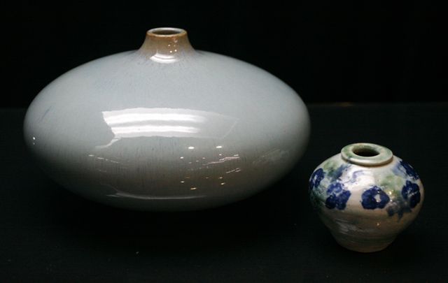 Appraisal: A Korean th century vase of squat bulbus form cm