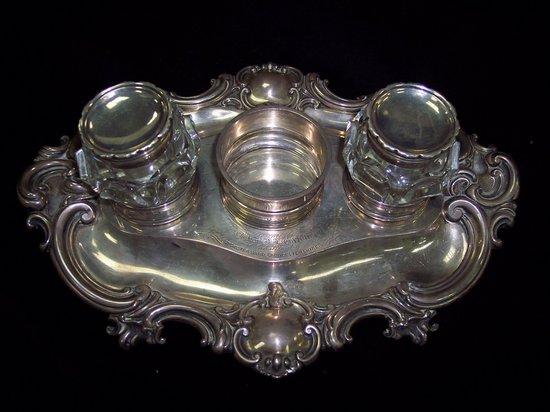 Appraisal: An early Victorian shaped ink stand and pentray with C