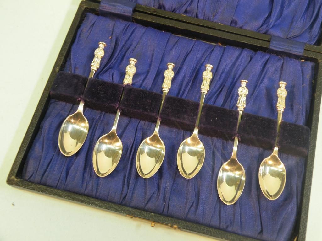 Appraisal: A set of six silver Apostle spoons