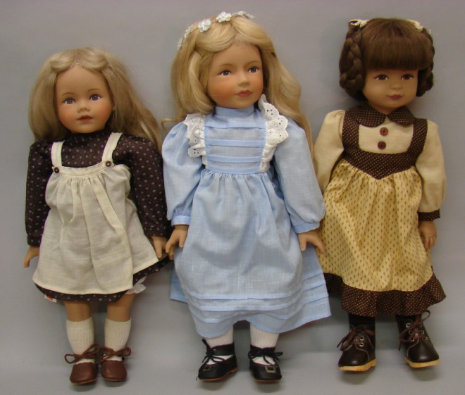 Appraisal: Lot of vinyl cloth Heidi Ott dolls in original boxes