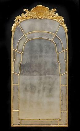 Appraisal: QUEEN ANNE CARVED GILTWOOD PIER MIRROR The -part main plate