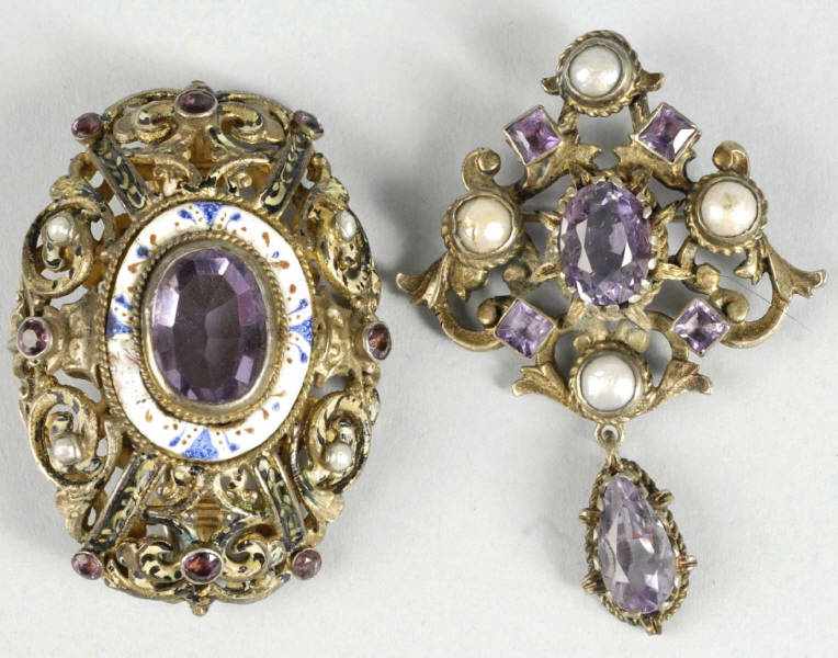 Appraisal: Lot of Victorian Pins Description Includes one with amethyst in