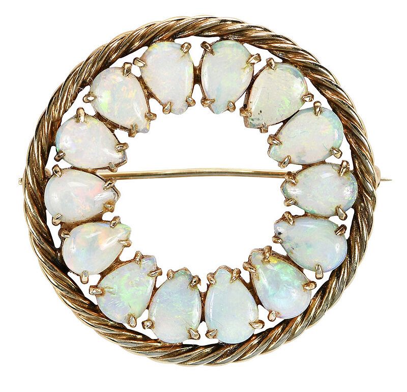 Appraisal: kt Opal Brooch wreath circle design pear shaped opal cabochons