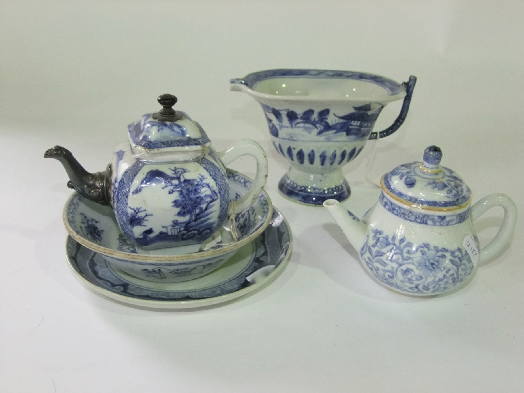 Appraisal: A collection of th and th century Chinese blue and