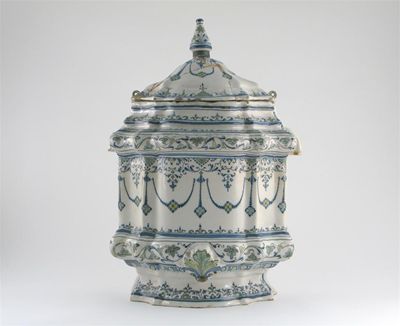 Appraisal: A French fa ence cistern and cover painted with floral