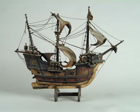 Appraisal: WOOD SHIP MODEL OF THE SANTA MARIA Leather sails with