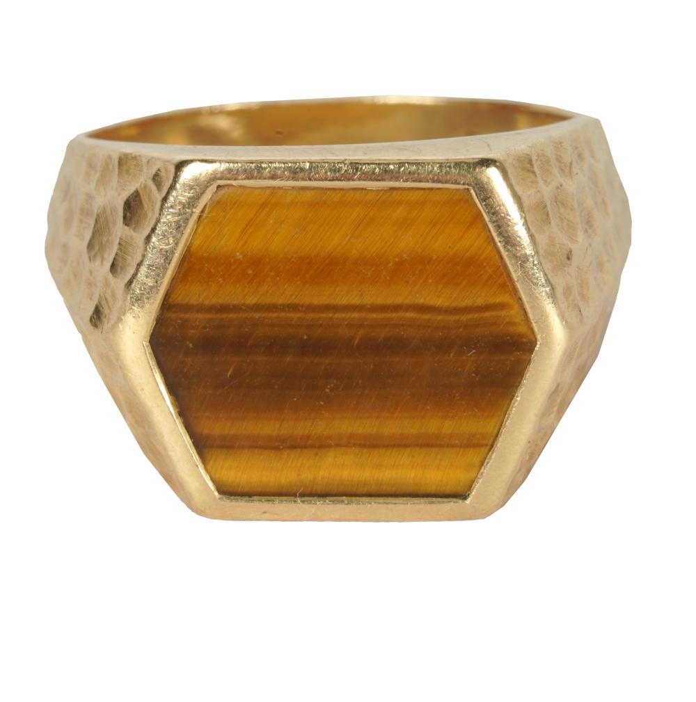 Appraisal: KARAT YELLOW GOLD TIGER'S EYE RINGcentering one hexagonal tablet cut