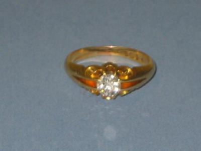 Appraisal: A SOLITAIRE DIAMOND RING the old brilliant cut stone approximately