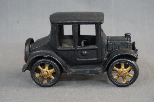 Appraisal: Vintage 's Cast Iron Model T Ford Model Car Ford