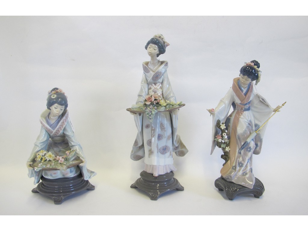 Appraisal: Three Lladro models of geishas to include Gift of Beauty