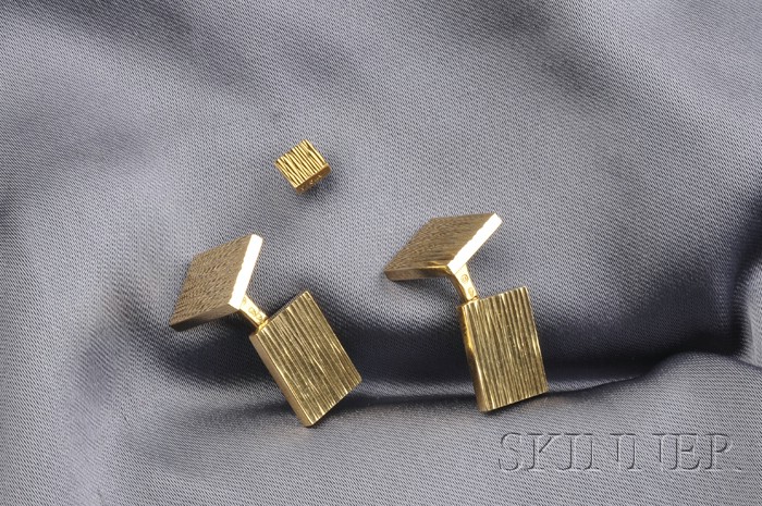 Appraisal: kt Gold Cuff Links and Tie Tack Van Cleef Arpels