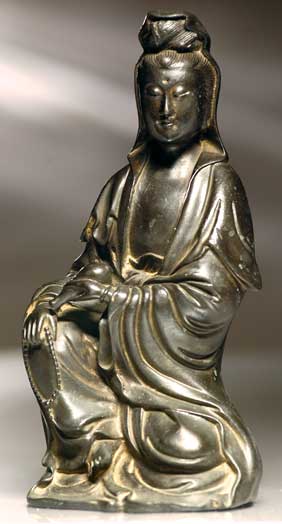 Appraisal: ANTIQUE CHINESE BRONZE GUANYIN Antique Chinese bronze model of Guanyin