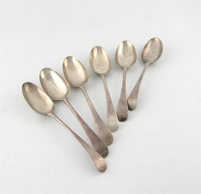 Appraisal: A set of George III silver old English pattern tablespoons